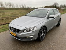 Volvo V60 - 2.0 D3 Momentum Business STANDKACHEL+TREKHAAK