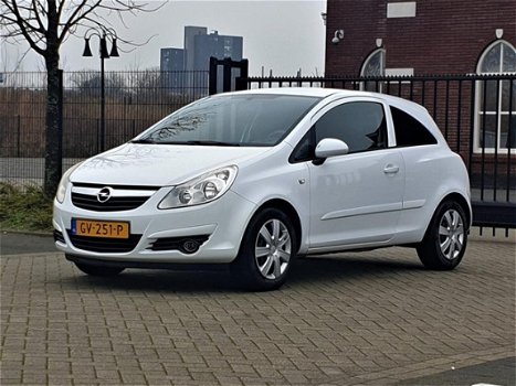 Opel Corsa - 1.2-16V Essentia / Airco / Elektrische ramen - 1