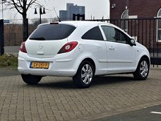 Opel Corsa - 1.2-16V Essentia / Airco / Elektrische ramen