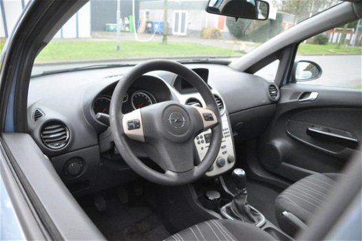 Opel Corsa - 1.2-16V Enjoy *AIRCO* Nieuwe APK - 1