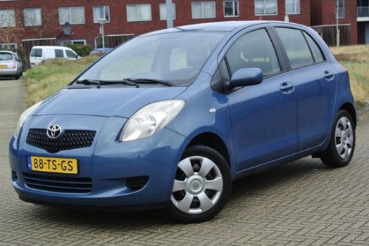 Toyota Yaris - 1.3 VVTi Sol |AIRCO|NIEUWE APK|5DRS|NAP|DEALERONDERHOUDEN|ZEER NETTE STAAT - 1