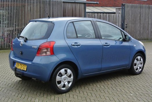 Toyota Yaris - 1.3 VVTi Sol |AIRCO|NIEUWE APK|5DRS|NAP|DEALERONDERHOUDEN|ZEER NETTE STAAT - 1