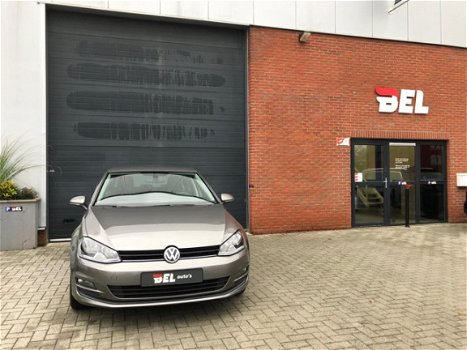 Volkswagen Golf - 1.6 TDI Comfortline Groot Navi, Lage KM stand, PDC, BTW auto, NAP, Dealeronderh, 1 - 1