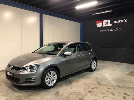 Volkswagen Golf - 1.6 TDI Comfortline Groot Navi, Lage KM stand, PDC, BTW auto, NAP, Dealeronderh, 1 - 1