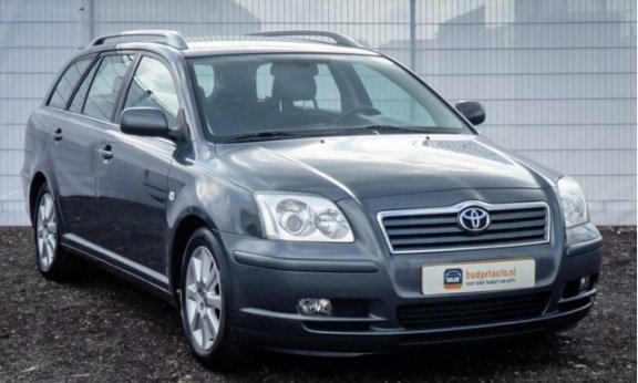 Toyota Avensis Wagon - 1.8 VVTi Linea Luna - 1