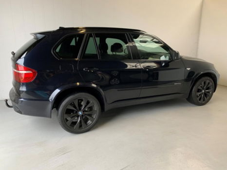 BMW X5 - XDrive35d High Executive Panoramda Navi Xenon Leer PDC - 1