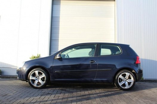 Volkswagen Golf - 1.6 Trendline Cruise-Control - Rijklaar - 1 Jaar APK + Onderhoudsbeurt uitgevoerd - 1