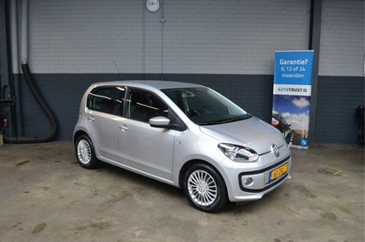 Volkswagen Up! - 1.0 high up BlueMotion Airco, Navigatie, Elektrische ramen - 1