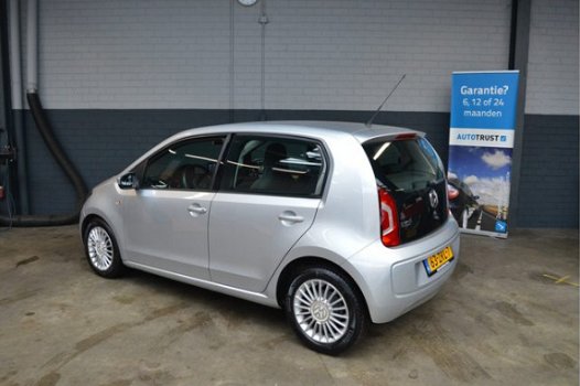 Volkswagen Up! - 1.0 high up BlueMotion Airco, Navigatie, Elektrische ramen - 1