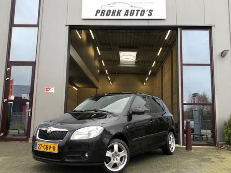 Skoda Fabia - 1.4-16V Ambiente /AIRCO/PDC/16 INCH LICHTMETAAL - 1