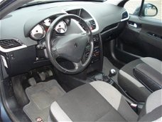 Peugeot 207 - 1.4-16V X-line nieuw apk