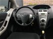 Toyota Yaris - 1.3 VVTi Luna 5 Drs / Climate / 2e Eig - 1 - Thumbnail