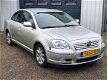 Toyota Avensis - 1.8 VVTi Linea Luna 2003 CLIMA - 1 - Thumbnail