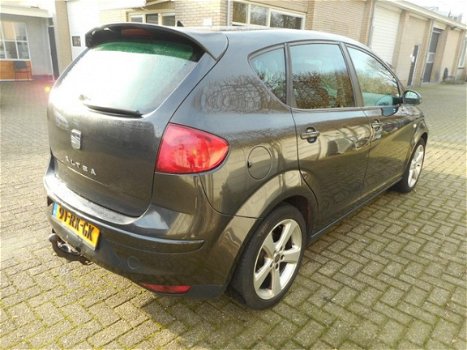 Seat Altea - 2.0 TDi sportuitvoering met defect - 1