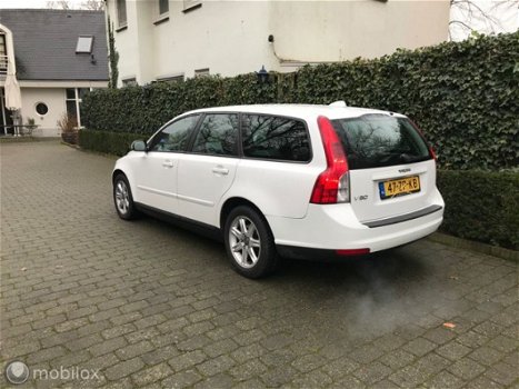 Volvo V50 - 1.6D Facelift 2008 cruise airco lichtmetaal - 1