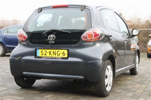 Toyota Aygo - 1.0-12v comfort/nieuwe apk/ netjes/57000km - 1