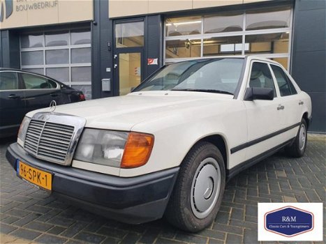 Mercedes-Benz 200-serie - 147000KM ORIGINEEL - 1