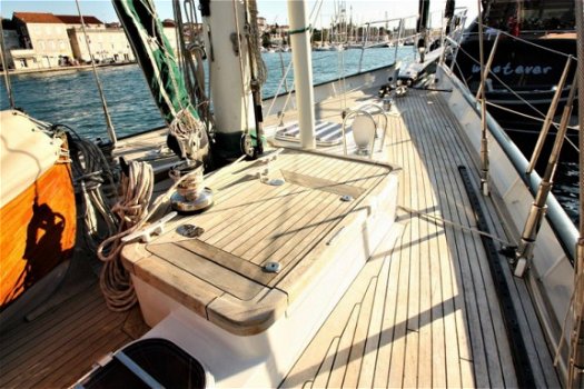 Pilothouse Schooner 68 - 6