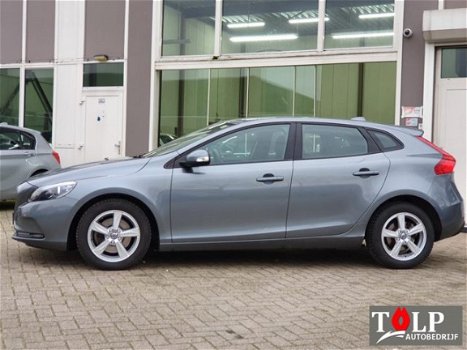 Volvo V40 - D2 Business - 1