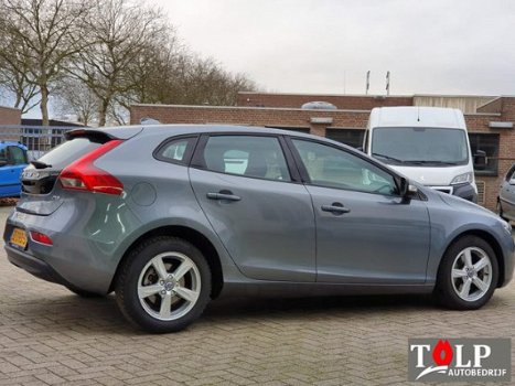 Volvo V40 - D2 Business - 1