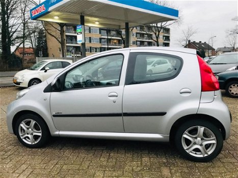 Peugeot 107 - 1.0-12V Sublime *5 DRS*STUURBEKR*AIRCO.*ELLEK.PAKKET.*BOEKJES*NAP*LM.VELG - 1