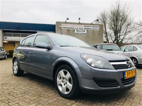 Opel Astra - 1.9 CDTi Executive 101PK*5DRS*AIRCO*NAVI.*M.FUNCTIE STUUR*STUURBEKR.*ELLEK PAKKET*NAP - 1