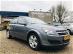 Opel Astra - 1.9 CDTi Executive 101PK*5DRS*AIRCO*NAVI.*M.FUNCTIE STUUR*STUURBEKR.*ELLEK PAKKET*NAP - 1 - Thumbnail