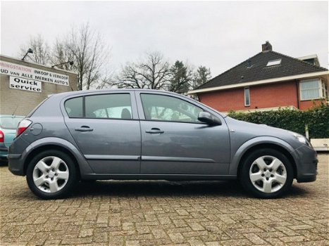 Opel Astra - 1.9 CDTi Executive 101PK*5DRS*AIRCO*NAVI.*M.FUNCTIE STUUR*STUURBEKR.*ELLEK PAKKET*NAP - 1