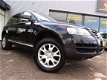 Volkswagen Touareg - 2.5 TDI Exclusive Edition XENON LEER NAVI - 1 - Thumbnail