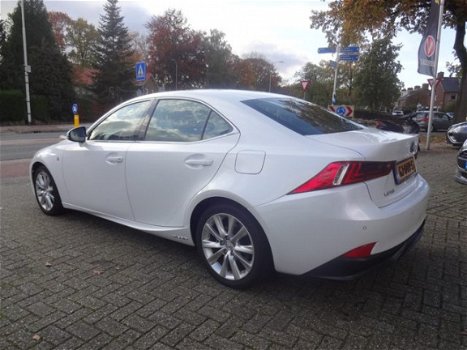 Lexus IS - 300h 2.5 AUTOMAAT 25th Edition, HYBRID - 1