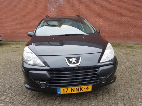 Peugeot 307 Break - 1.4-16V XR /Nieuw model Goed onderhouden - 1