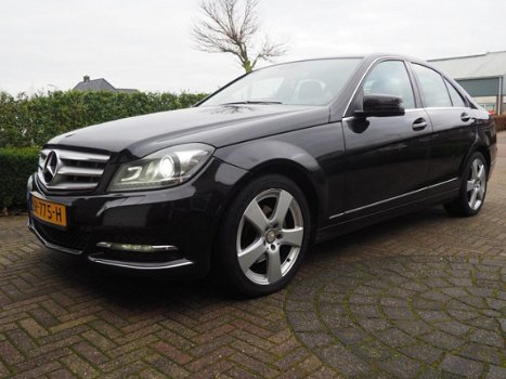 Mercedes-Benz C-klasse - 220 CDI Avantgarde | Automaat | Comand | Bi-Xenon | - 1