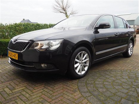 Skoda Superb - 2.0 TDI Ambition | DSG | Navi | Leder | Clima | Cruise | - 1