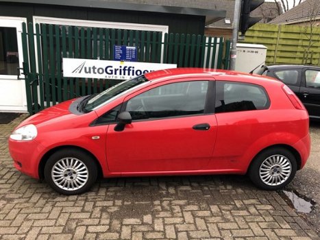 Fiat Grande Punto - 1.2 Sportsound Nieuwe APK bij aflevering - 1