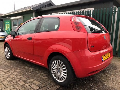 Fiat Grande Punto - 1.2 Sportsound Nieuwe APK bij aflevering - 1