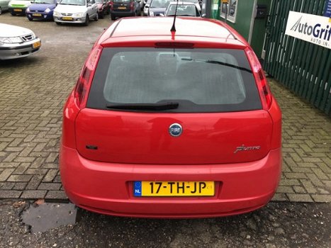 Fiat Grande Punto - 1.2 Sportsound Nieuwe APK bij aflevering - 1