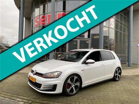 Volkswagen Golf - 2.0 TSI GTI - 320 pk - DSG - Navi - Xenon - 1