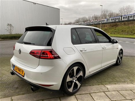 Volkswagen Golf - 2.0 TSI GTI - 320 pk - DSG - Navi - Xenon - 1