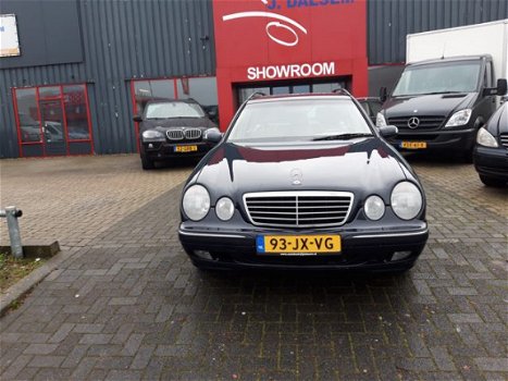 Mercedes-Benz E-klasse Combi - 320 Avantgarde Select 4 matic - 1