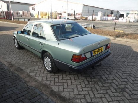 Mercedes-Benz 200-serie - 260 E (W124) Bijtelling vriendelijk - 1