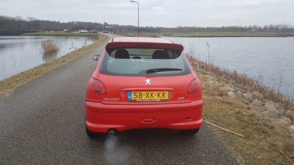 Peugeot 206 - 1.4 Forever - 1