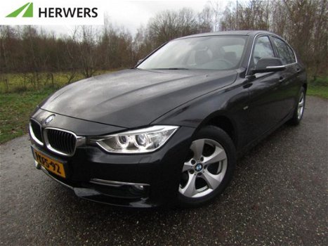 BMW 3-serie - 320i NAVI | LEDER | DEALERONDERH. | 1e EIGENAAR - 1