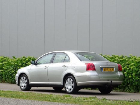 Toyota Avensis - 1.8 VVTi Linea Terra _@ NL-Auto Dealer-Oh - 1