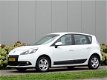 Renault Scénic - 1.6 16v Sport Luxe Xenon Nav DealerOh 73.444 - 1 - Thumbnail