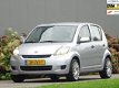 Daihatsu Sirion 2 - 1.0 12v 70Pk Sport 5-Drs NL-Auto Dealer-Oh - 1 - Thumbnail