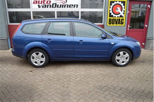 Ford Focus Wagon - 1.6-16V Ambiente O.a.: Airco, Centr. lock, nette staat - 1