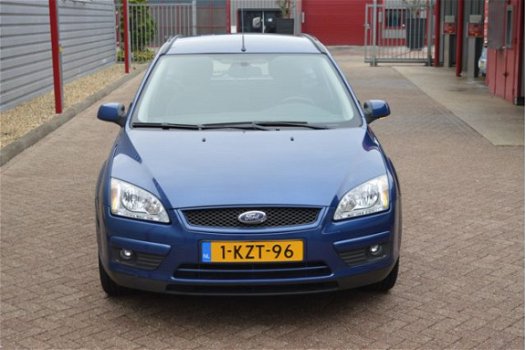 Ford Focus Wagon - 1.6-16V Ambiente O.a.: Airco, Centr. lock, nette staat - 1