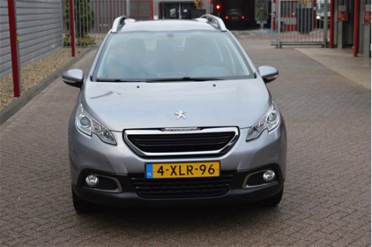Peugeot 2008 - 1.2 VTi Blue Lease Automaat O.a.: 16 Inch L.M., Led verlichting, Cruise contr., etc - 1