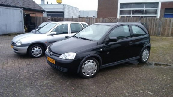 Opel Corsa - 1.4i-16V CDX - 1