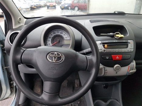 Toyota Aygo - 1.0-12V + NIEUWE APK - 1